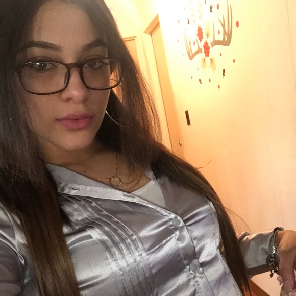 Hi everyone! I’m Kaina😊 - Picture 8 of 9